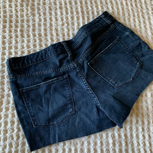 Universal Thread Shorts - Picture 4 of 4